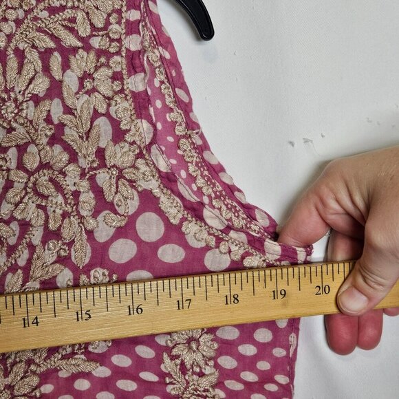 Brand Unknown Sleeveless Pink Polka Dot Top With Floral Tan Embroidery sz Medium - Picture 7 of 11
